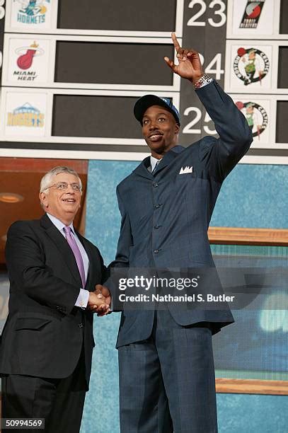Dwight Howard Selected 1 st overall 2004 nba draft.